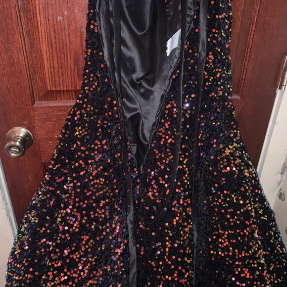 Quinceañera/prom dress - Picture 3 of 4